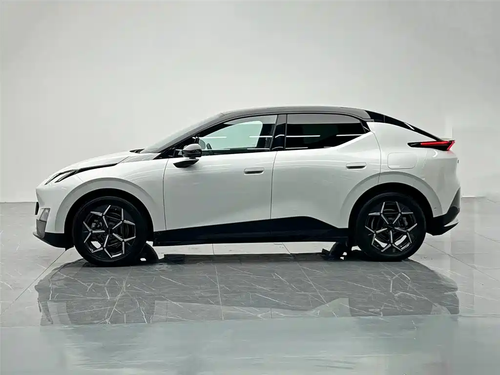 Lynk & Co Z20 2025 530km Pro