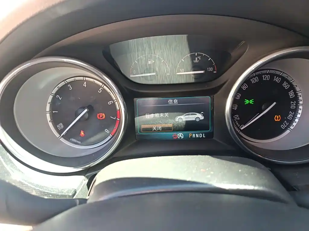 Buick Verano — миниатюра 12
