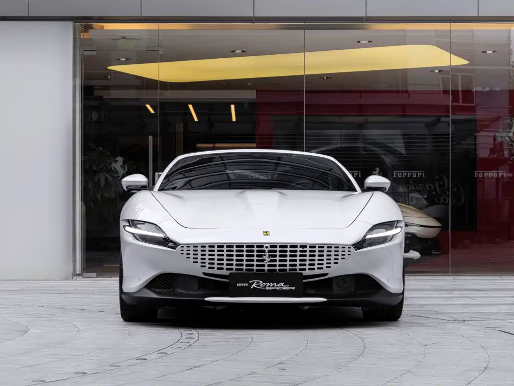 Ferrari Roma — миниатюра 2