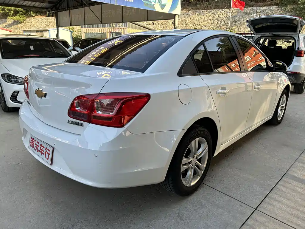 Chevrolet Cruze — миниатюра 7