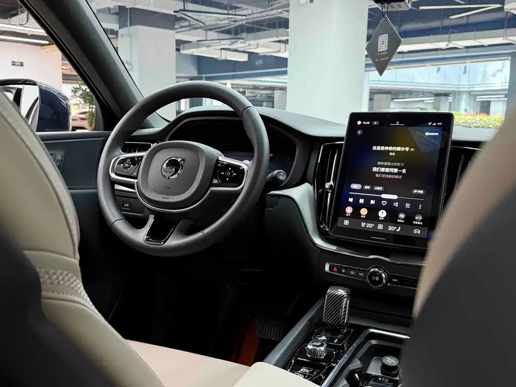 Volvo XC60 — миниатюра 17