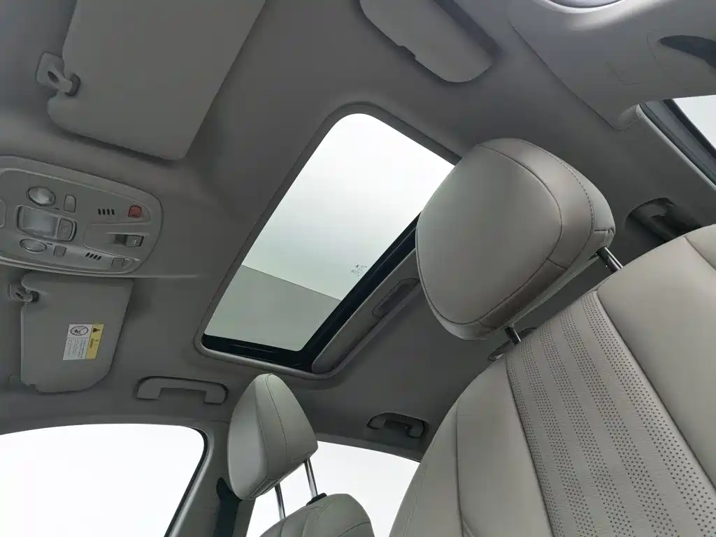 Peugeot 408 — миниатюра 14