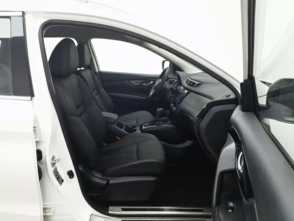 Nissan Qashqai — миниатюра 23