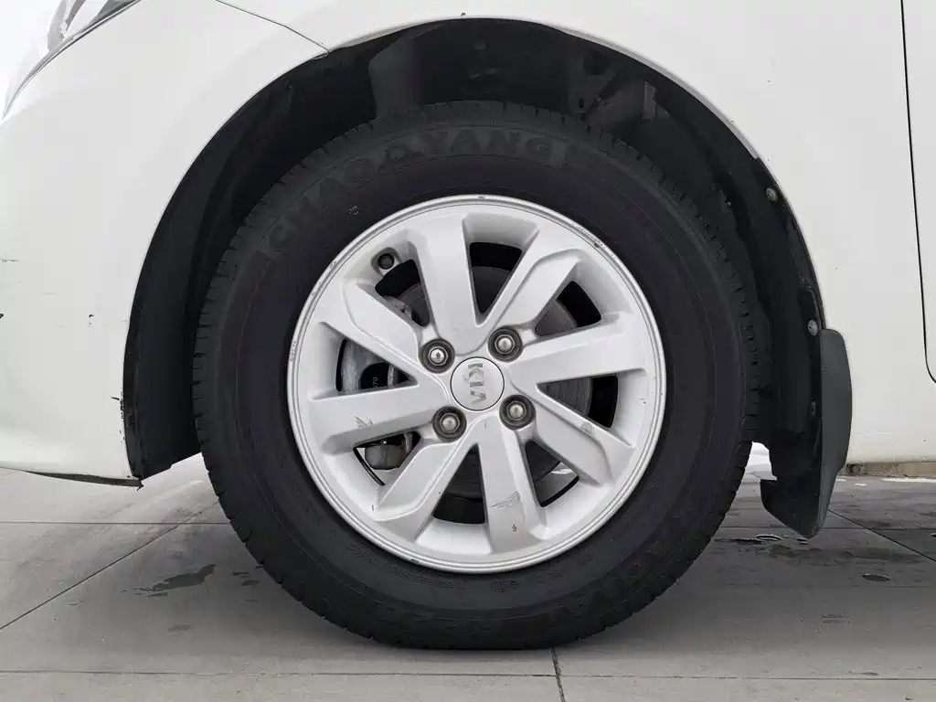 Kia K2 — миниатюра 17