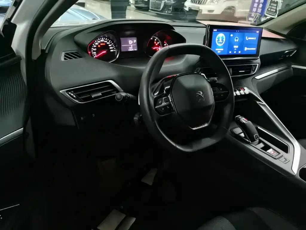 Peugeot 4008 — миниатюра 10