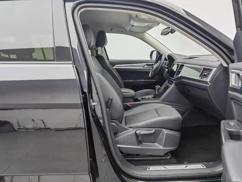 Volkswagen Teramont — миниатюра 23