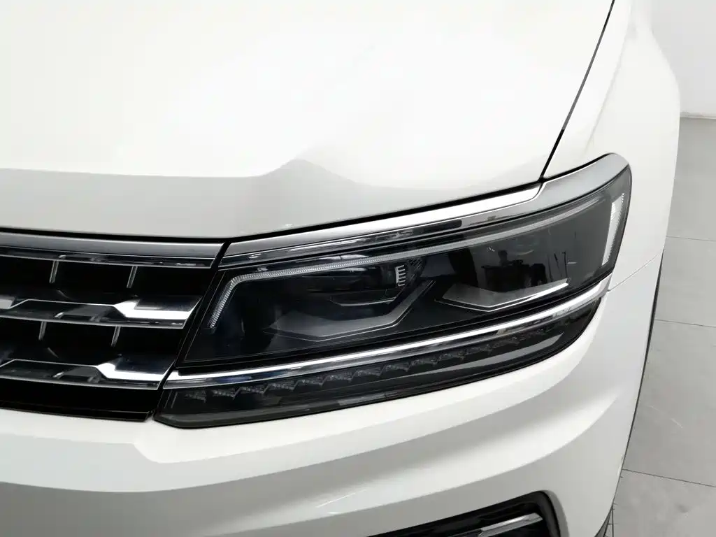 Volkswagen Tiguan L — миниатюра 7