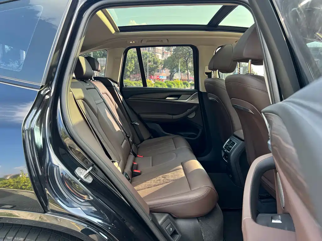 BMW X3 — миниатюра 22
