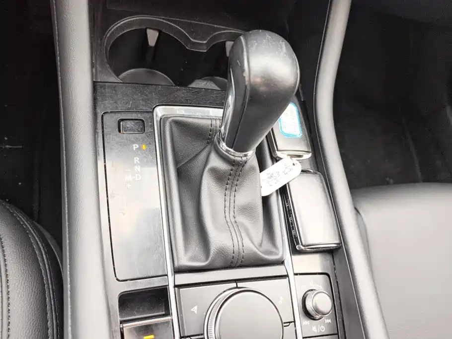 Mazda 3 Axela — миниатюра 16
