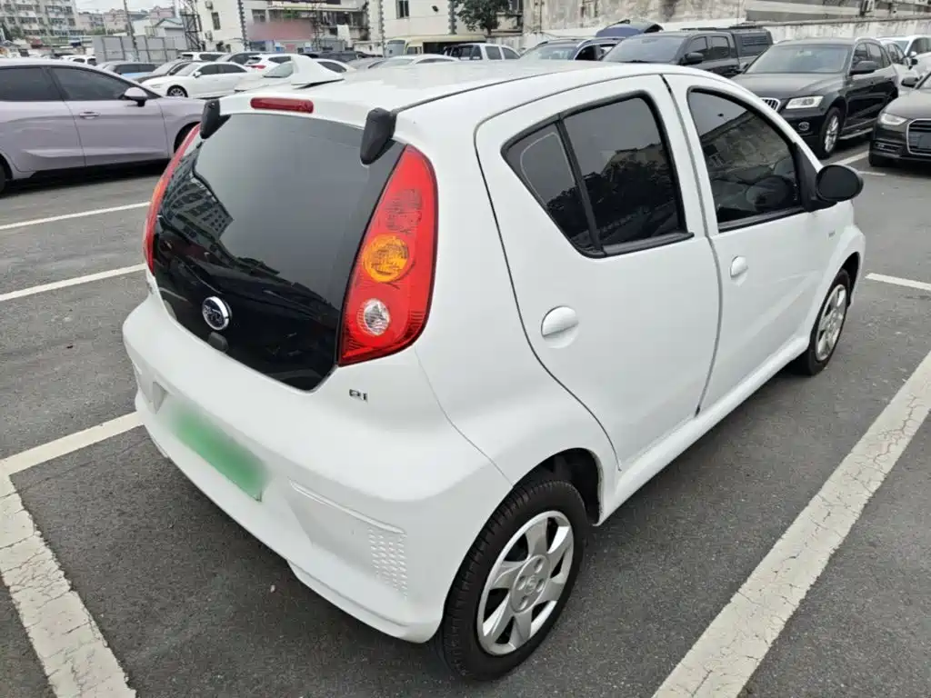BYD e1 — миниатюра 7