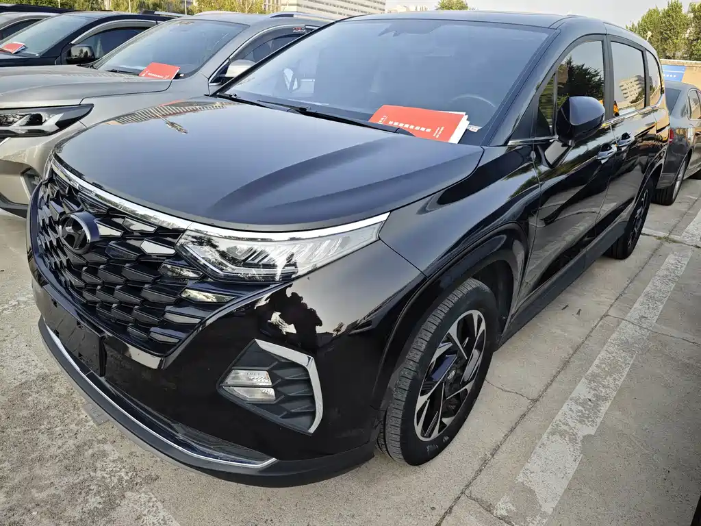 Hyundai Custo