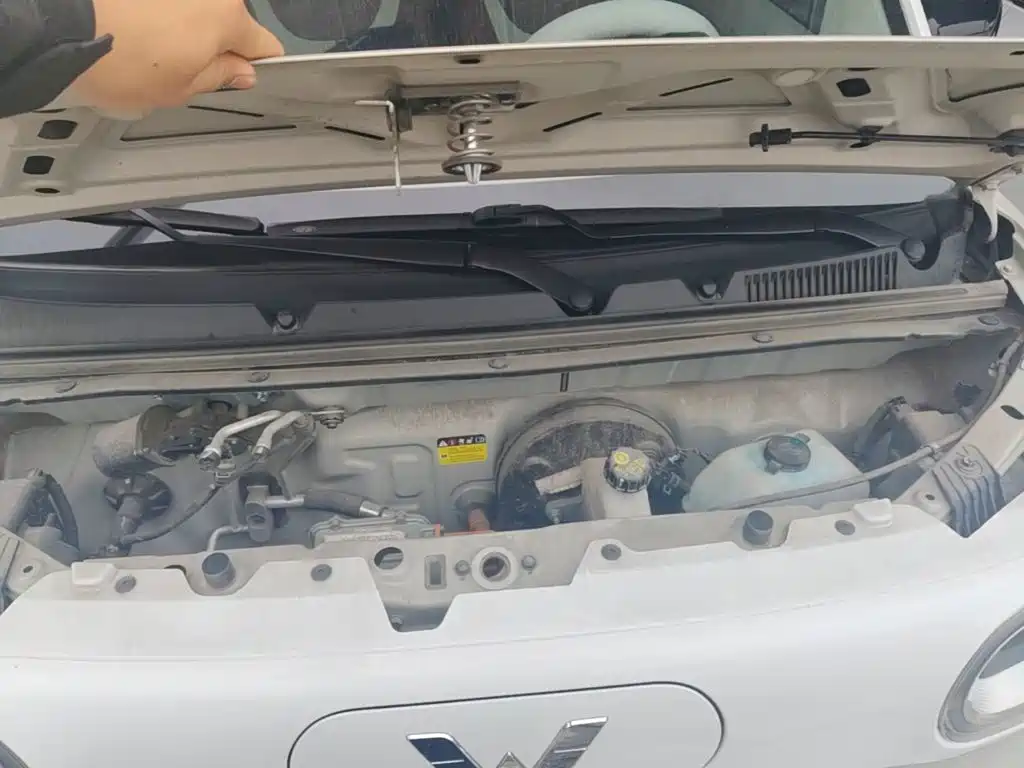 Wuling MINIEV — миниатюра 20