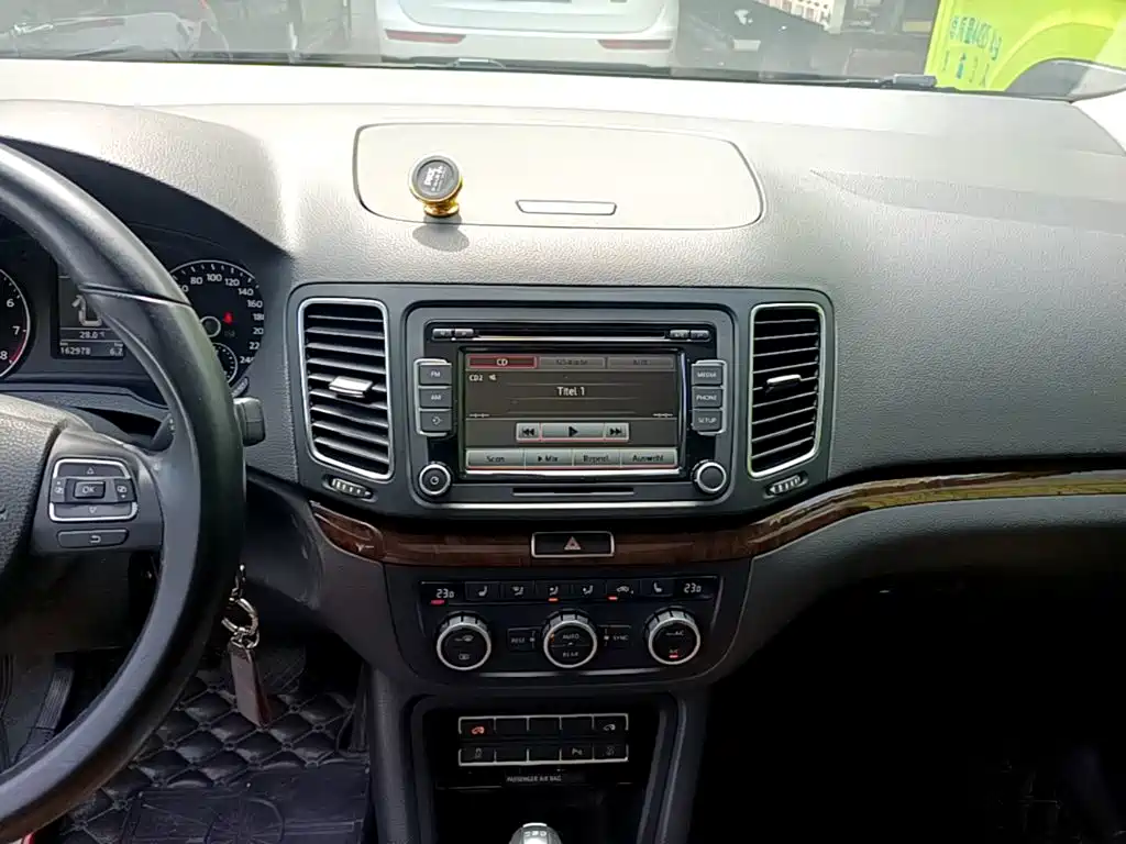 Volkswagen Sharan — миниатюра 13