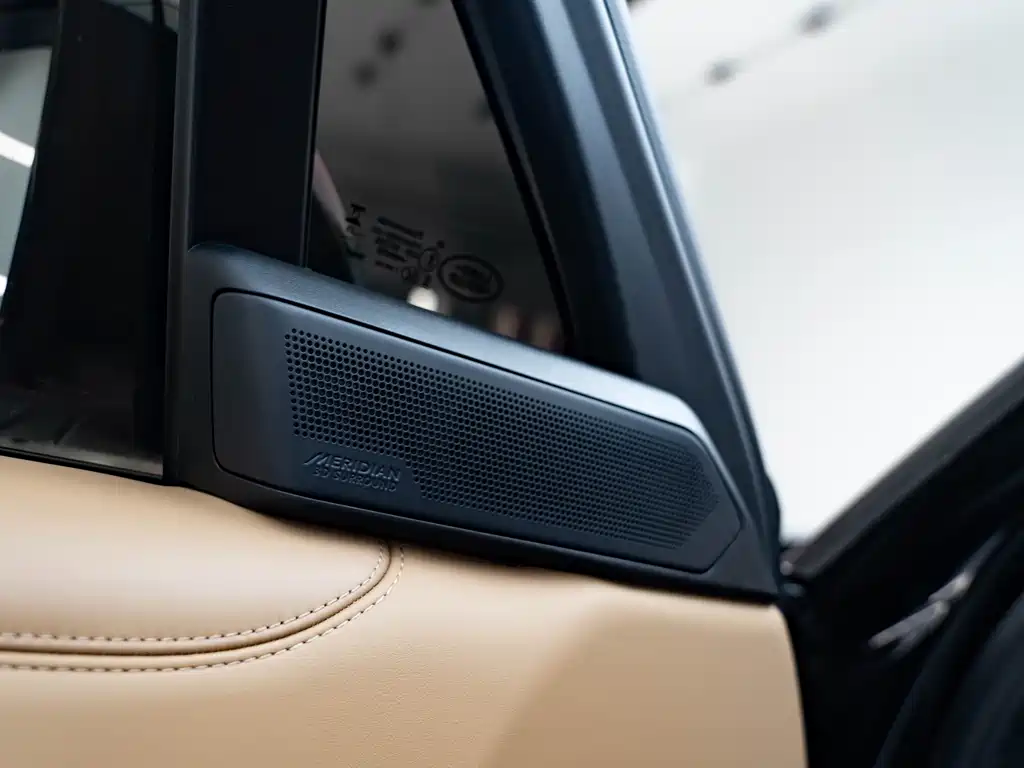 Land Rover Range Rover — миниатюра 13