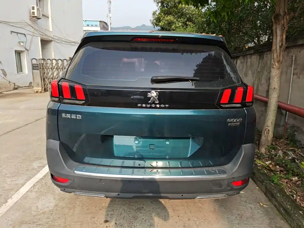 Peugeot 5008 — миниатюра 4