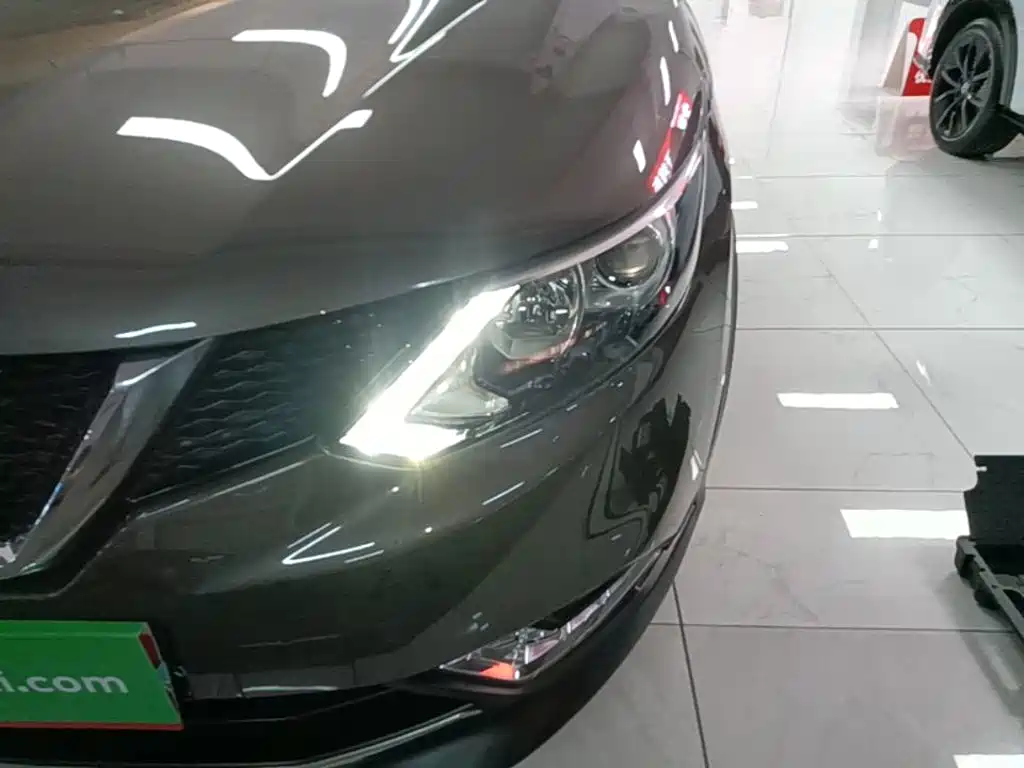 Nissan Qashqai — миниатюра 24