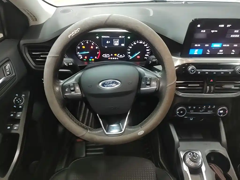 Ford Focus — миниатюра 11
