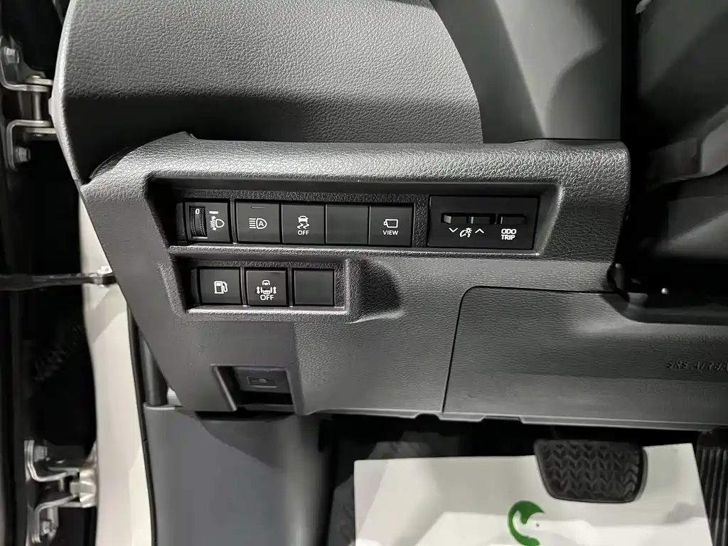 Toyota Sienna — миниатюра 13