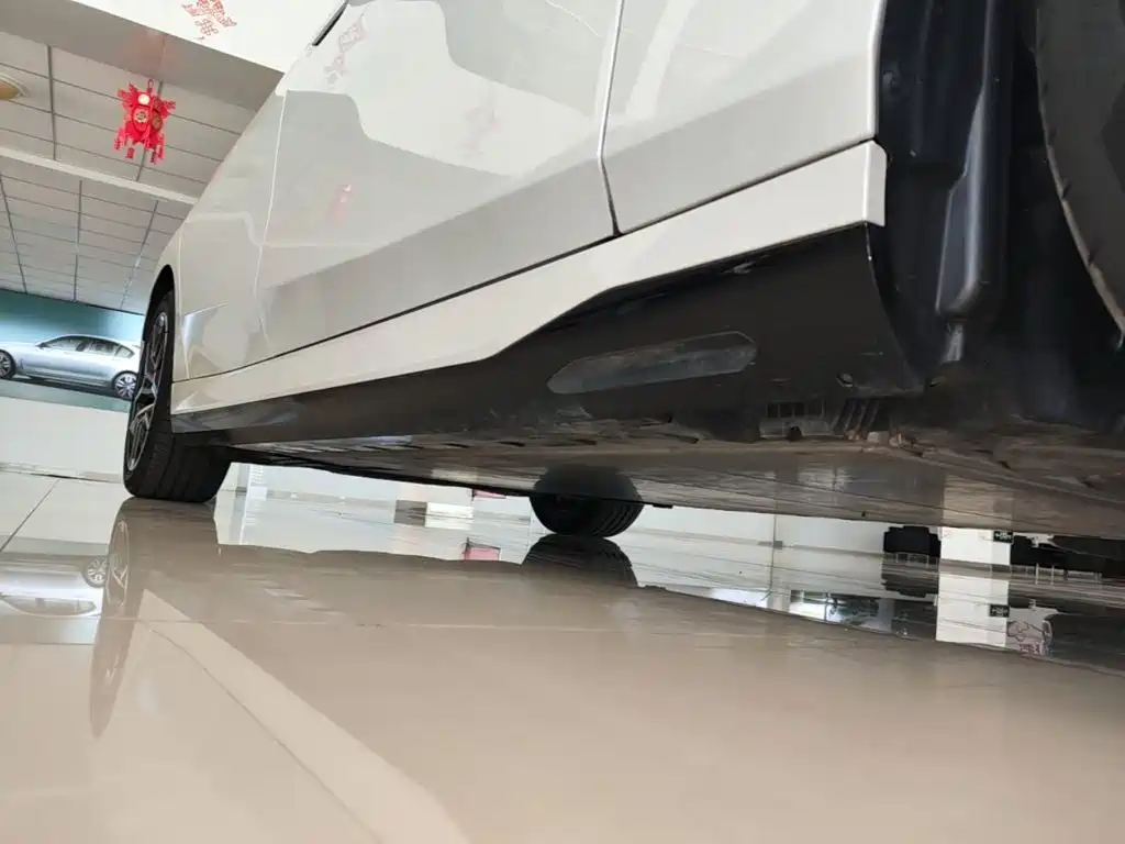 BMW i5 — миниатюра 21