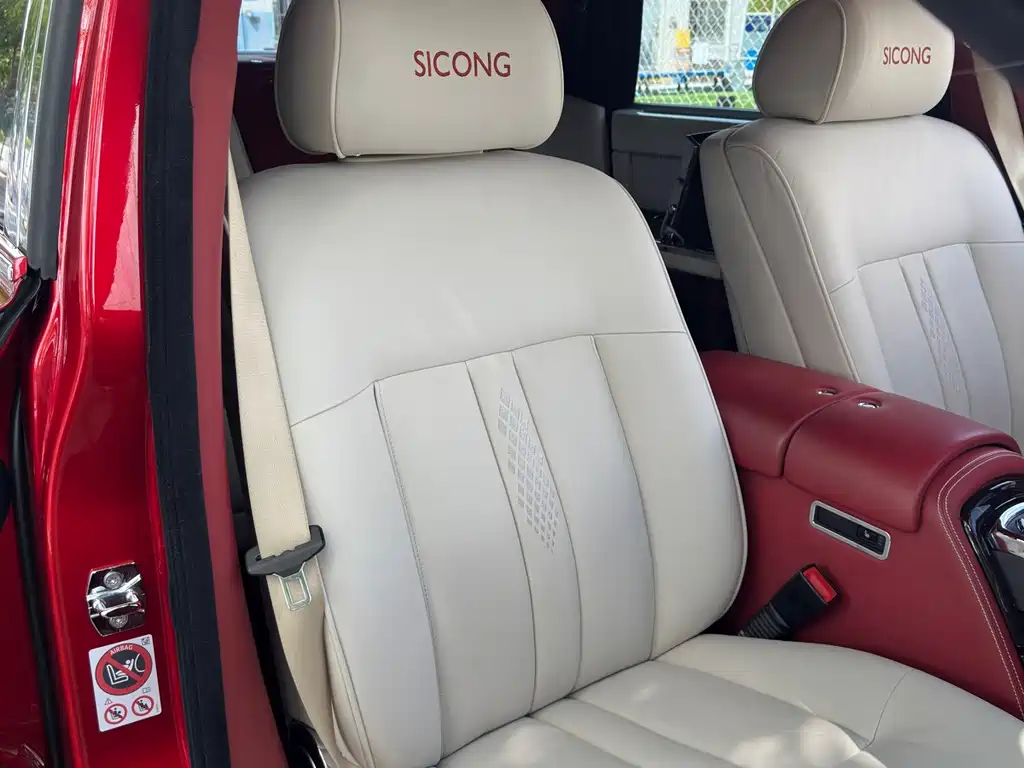 Rolls-Royce Phantom — миниатюра 15