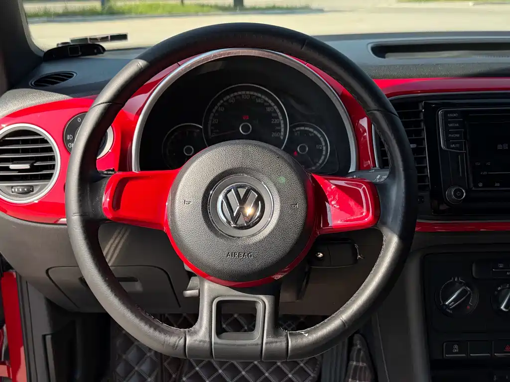 Volkswagen Beetle — миниатюра 10