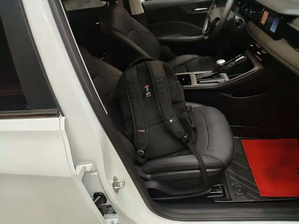 Roewe i5 — миниатюра 25