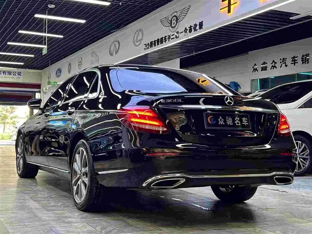 Mercedes-Benz E-Class E 2019 E 300 L Fashion
