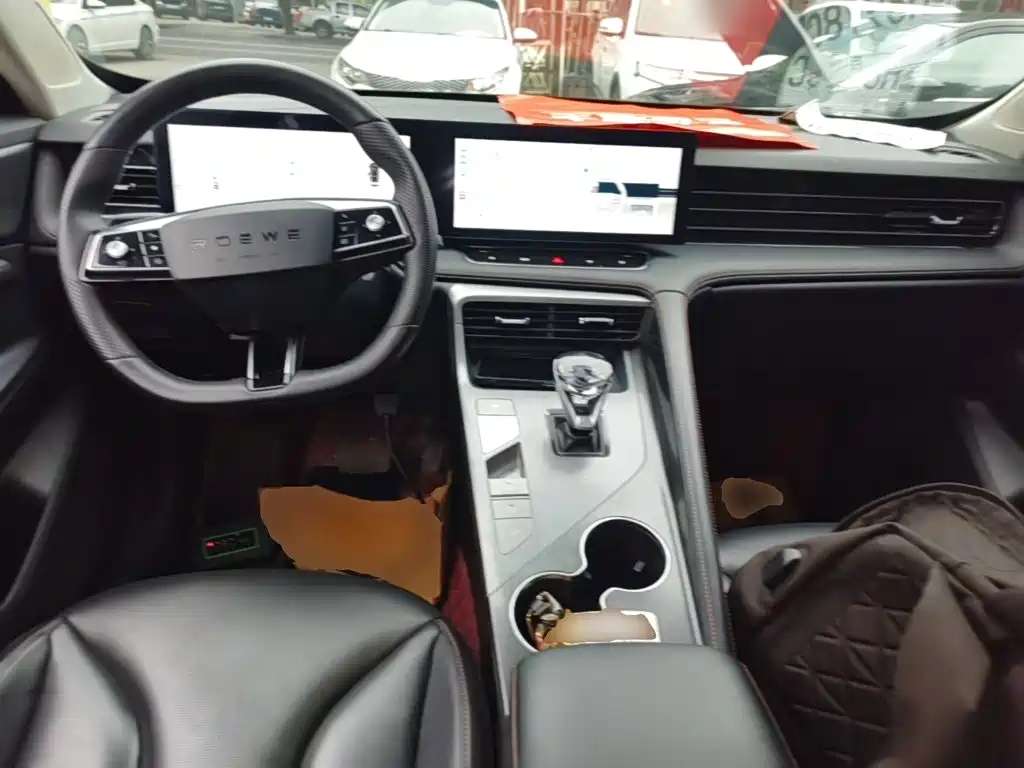 Roewe RX5 — миниатюра 10