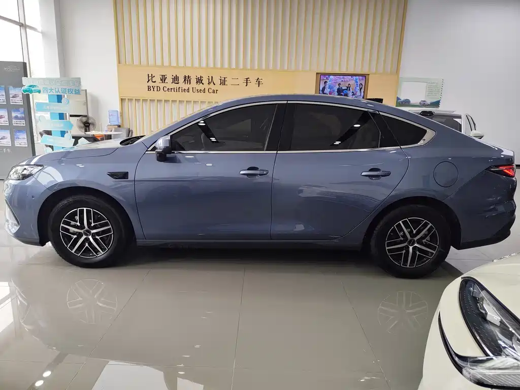 BYD Seal 05 DM-i — миниатюра 4