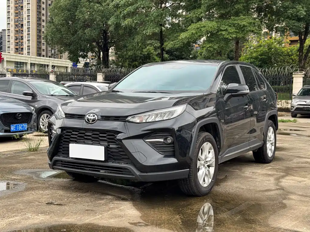 Купить Toyota Wildlander