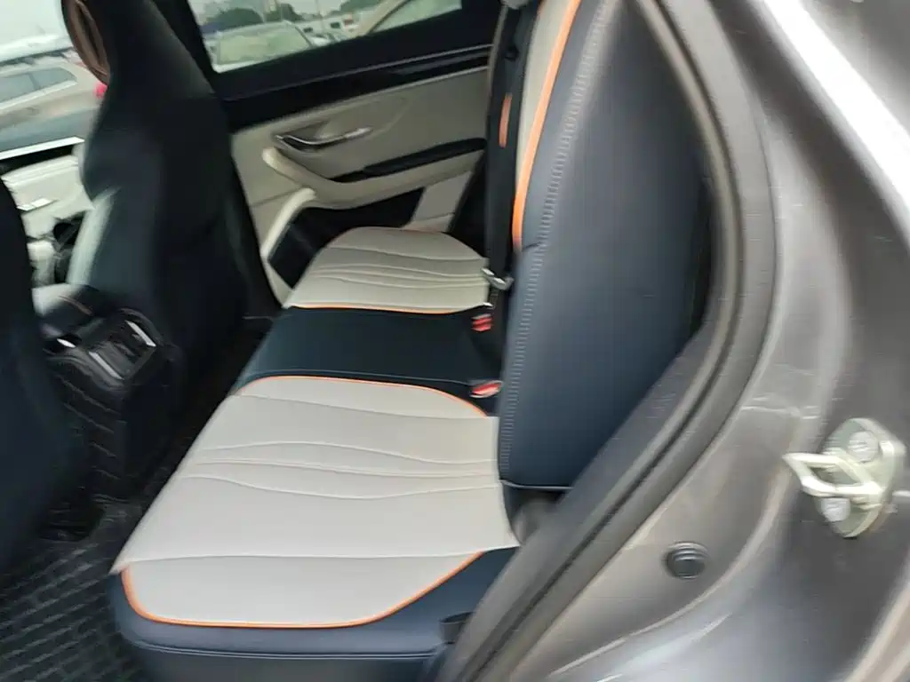 BYD PLUS New Energy — миниатюра 17