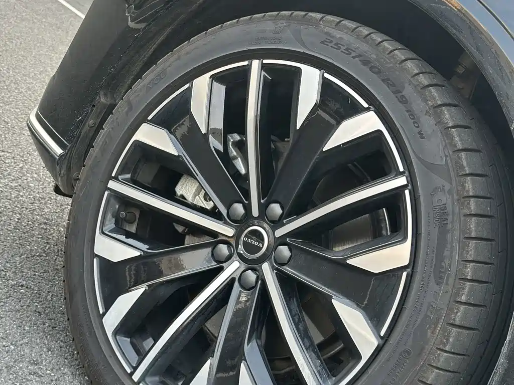 Volvo S90 — миниатюра 19