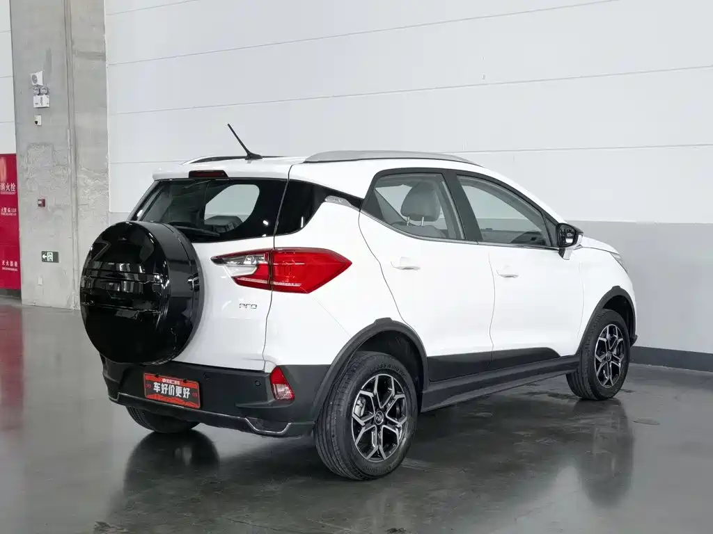 BYD Yuan Pro — миниатюра 2