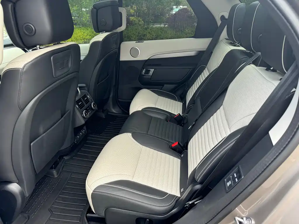 Land Rover Discovery 2021 360PS R-Dynamic HSE
