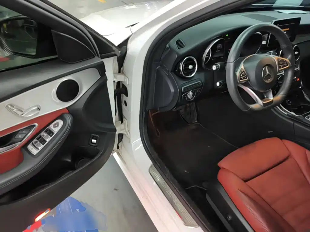 Mercedes-Benz C-Class — миниатюра 16
