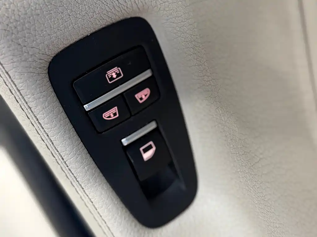 BMW 5 Series GT — миниатюра 10