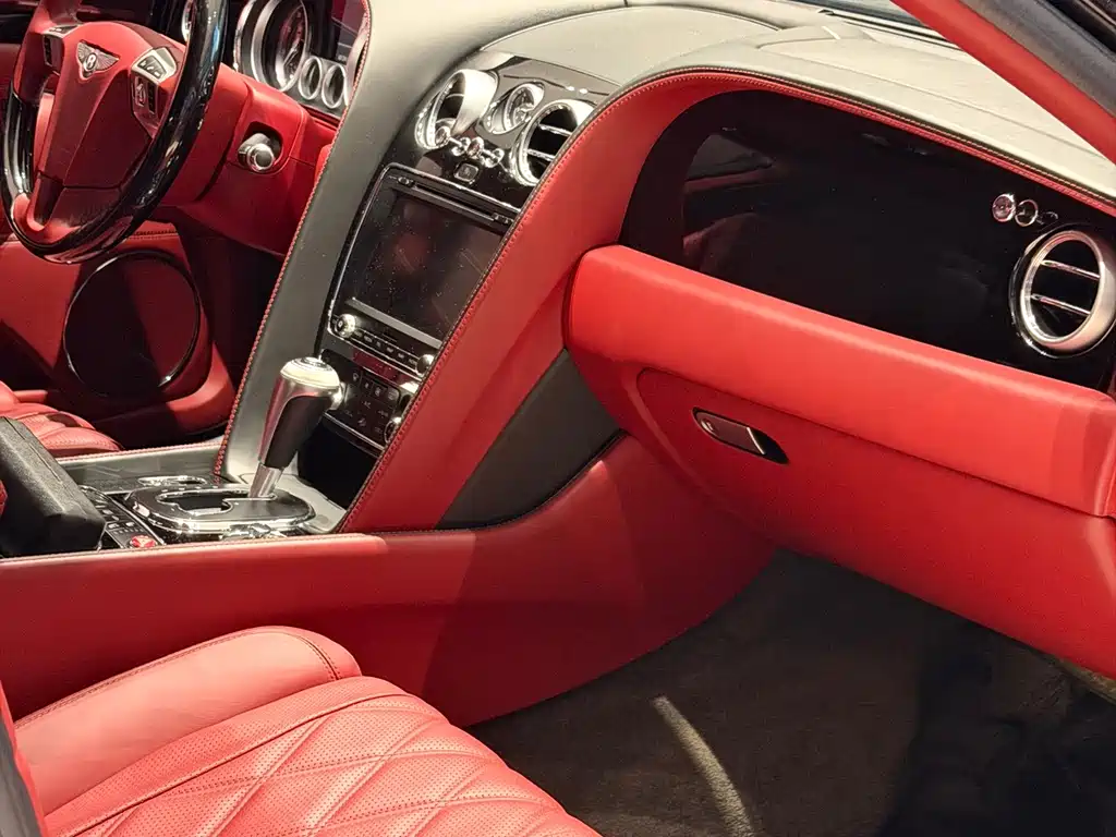 Bentley Flying Spur — миниатюра 13