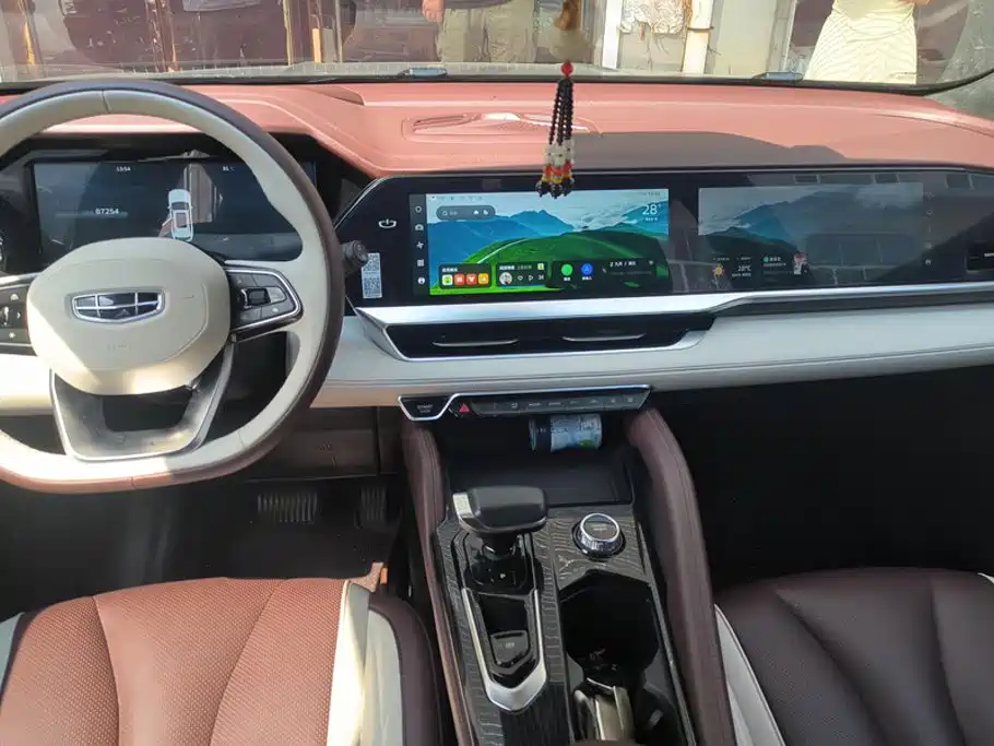 Geely Xingyue L — миниатюра 12