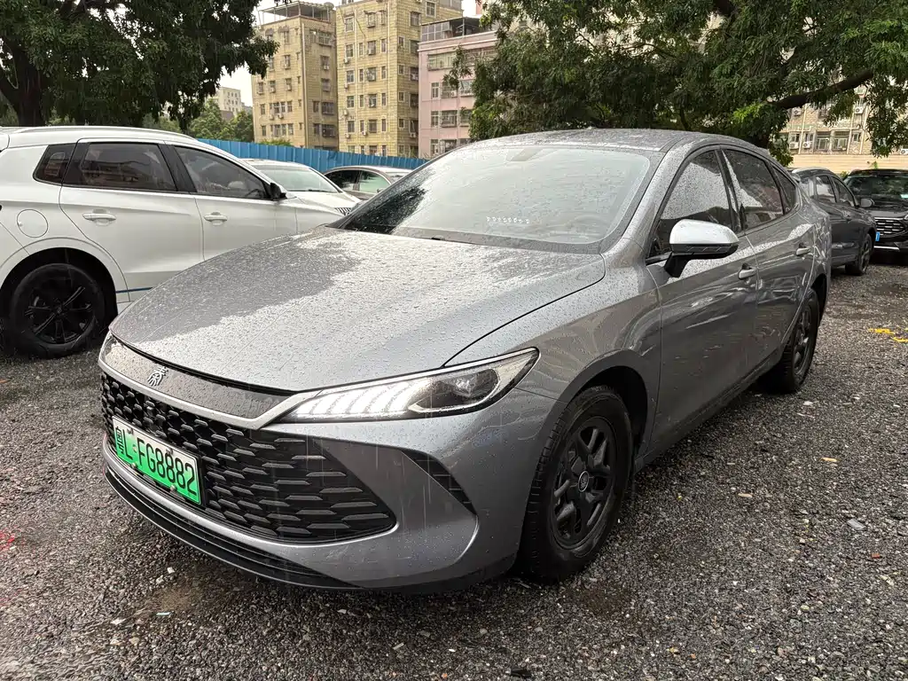 2025 BYD Qin - zdjęcie 1 z 13
