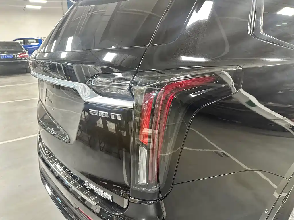 Cadillac XT6 — миниатюра 14