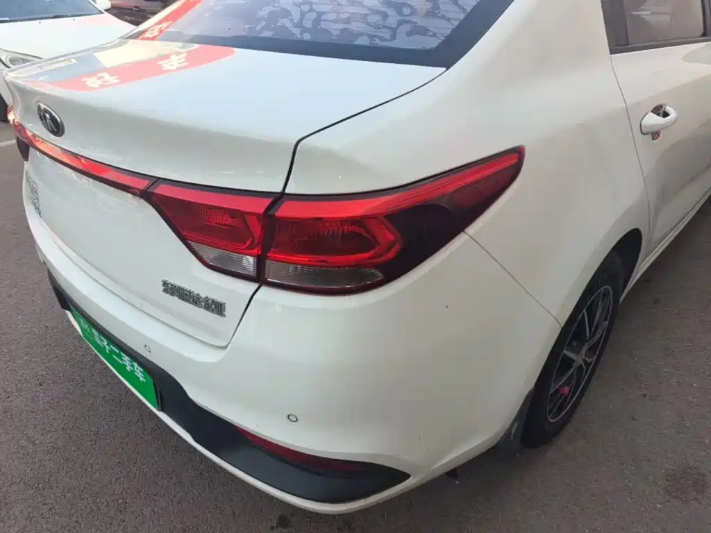Kia K2 — миниатюра 8