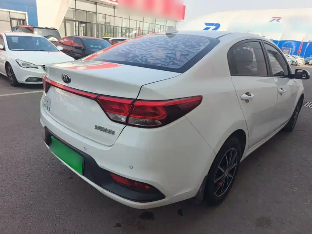 Kia K2 — миниатюра 7
