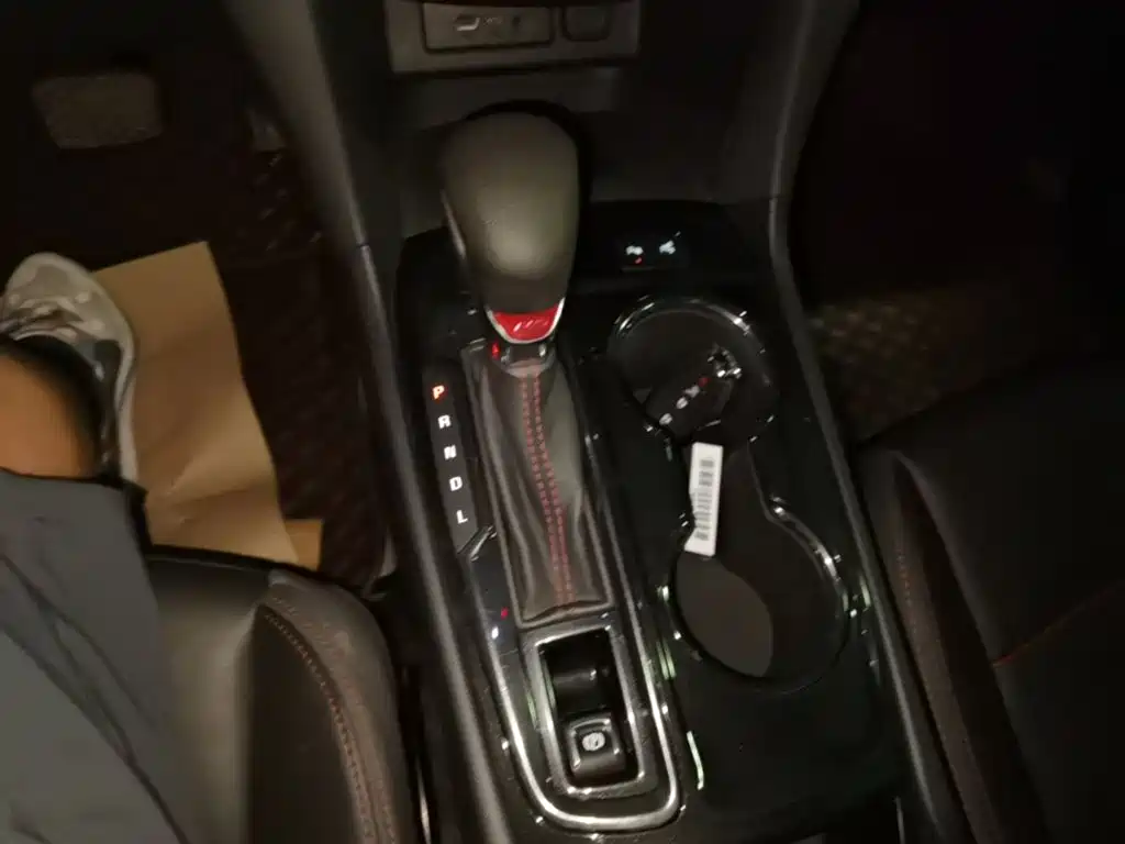 Chevrolet Equinox — миниатюра 14