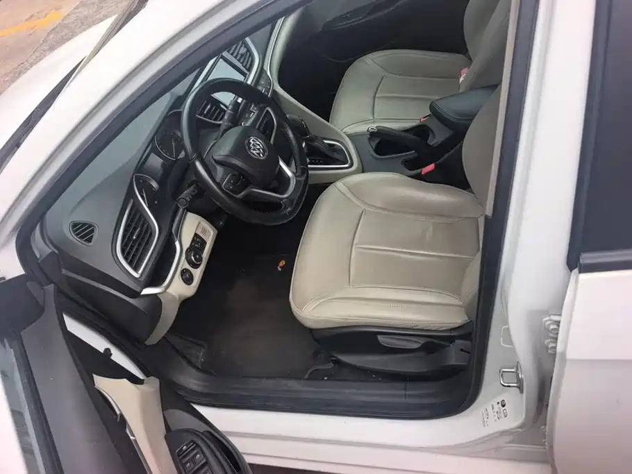 Buick Excelle — миниатюра 9