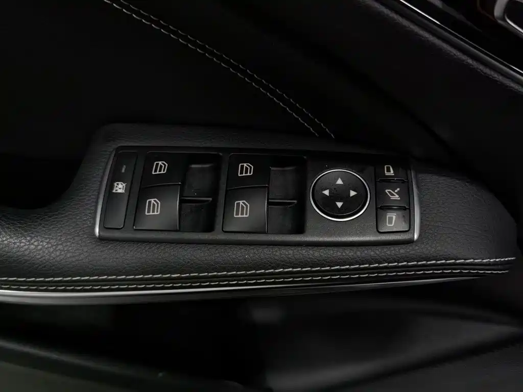 Mercedes-Benz GLA — миниатюра 9