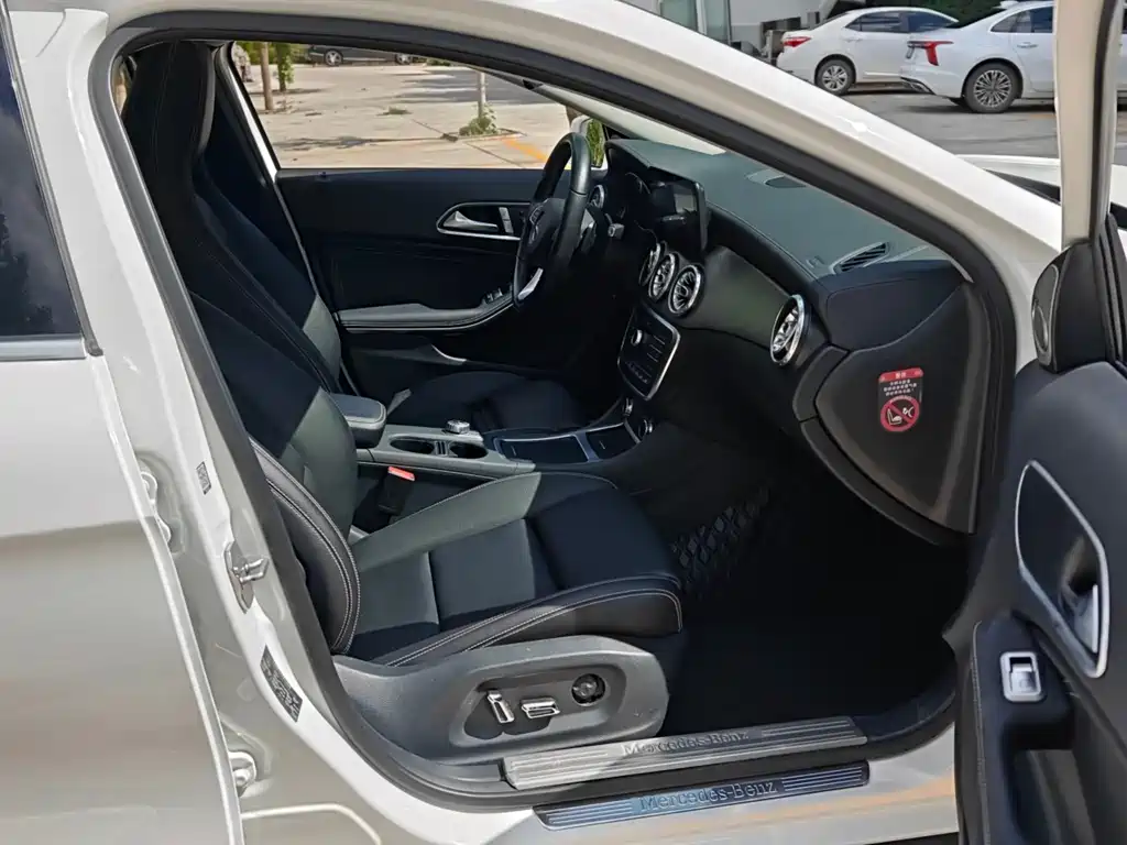 Mercedes-Benz GLA — миниатюра 11