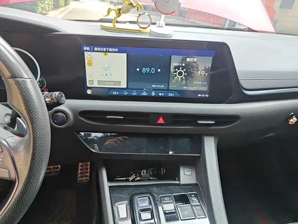 Hyundai Sonata — миниатюра 6