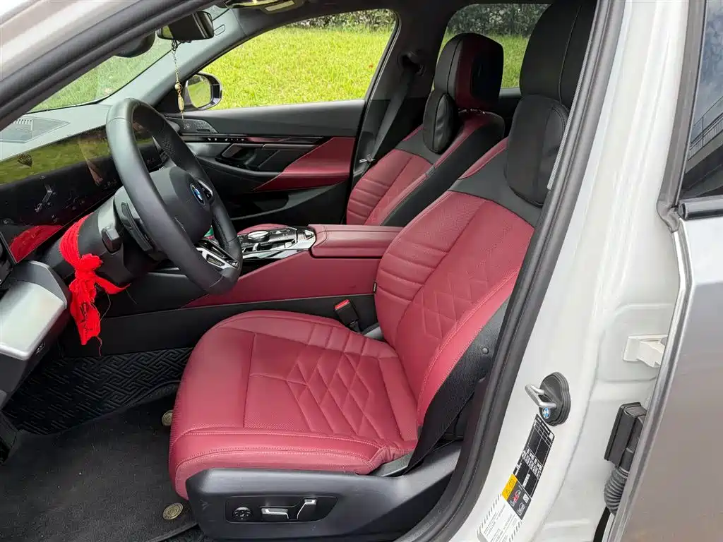 BMW i5 2025 eDrive 40L M Sport