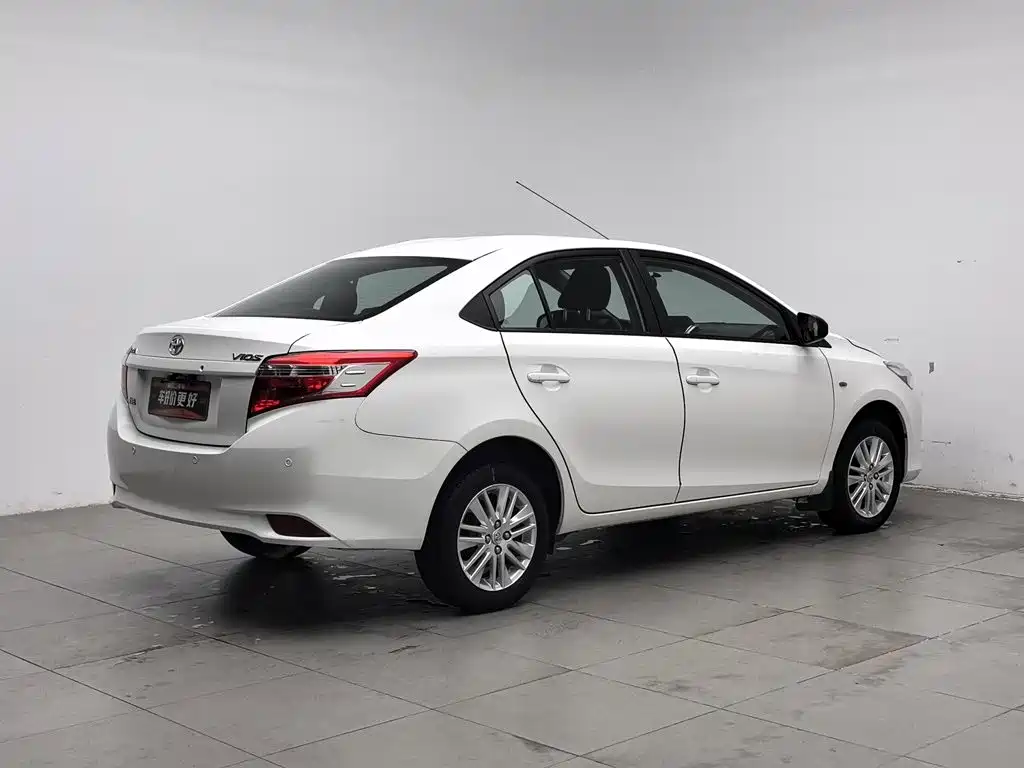 Toyota Vios — миниатюра 2