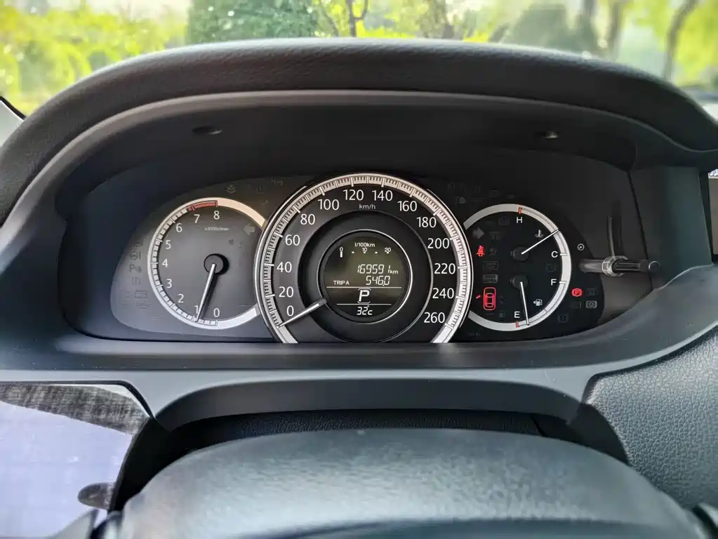 Honda Accord — миниатюра 21